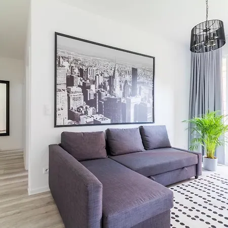 De Lux Apartament Z Ogrodem